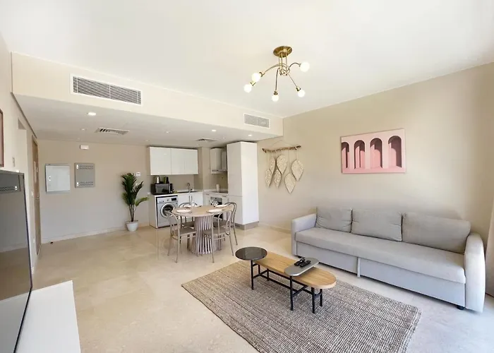 Perky 1 Bdr Mangroovy Free Pool & Access Appartement