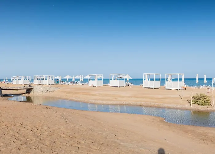 Perky 1 Bdr Mangroovy Free Pool & Access * Hurghada